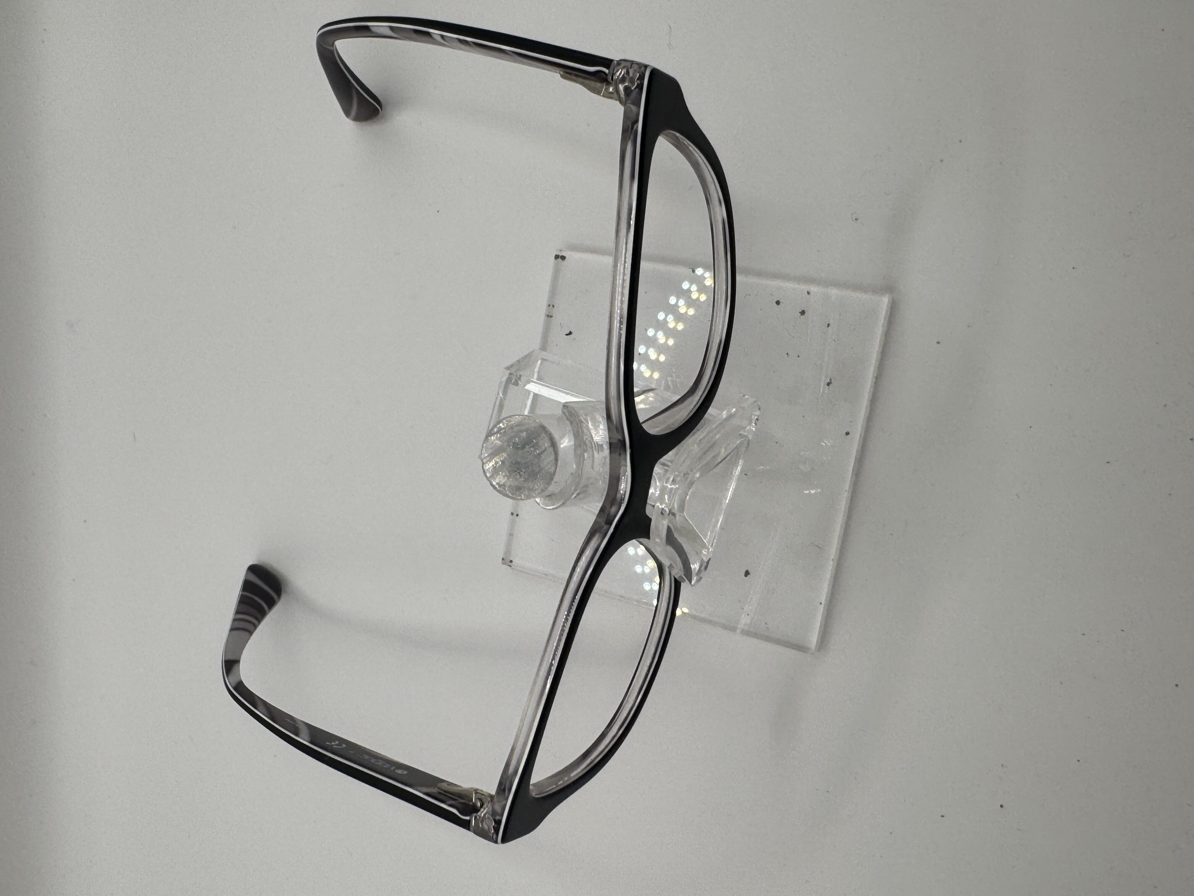 CLEARANCE VOGUE 2747 2003