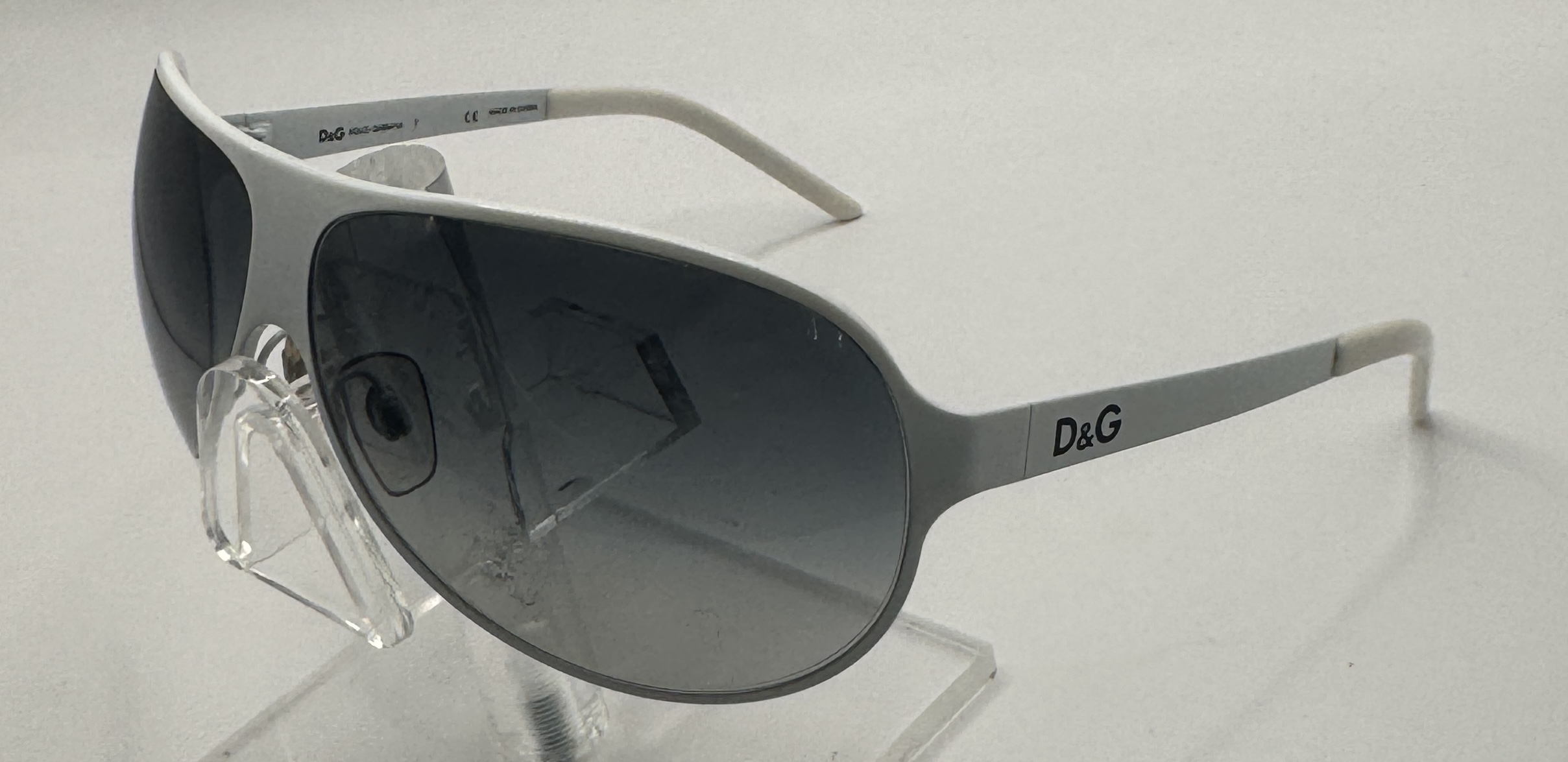 CLEARANCE D&G 6025