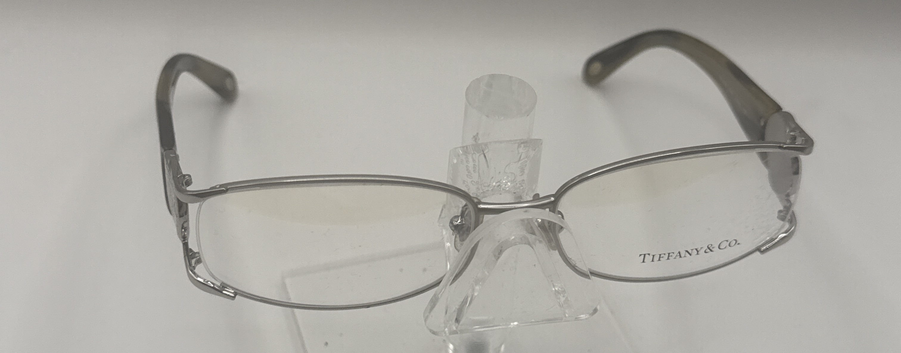 CLEARANCE TIFFANY 1018