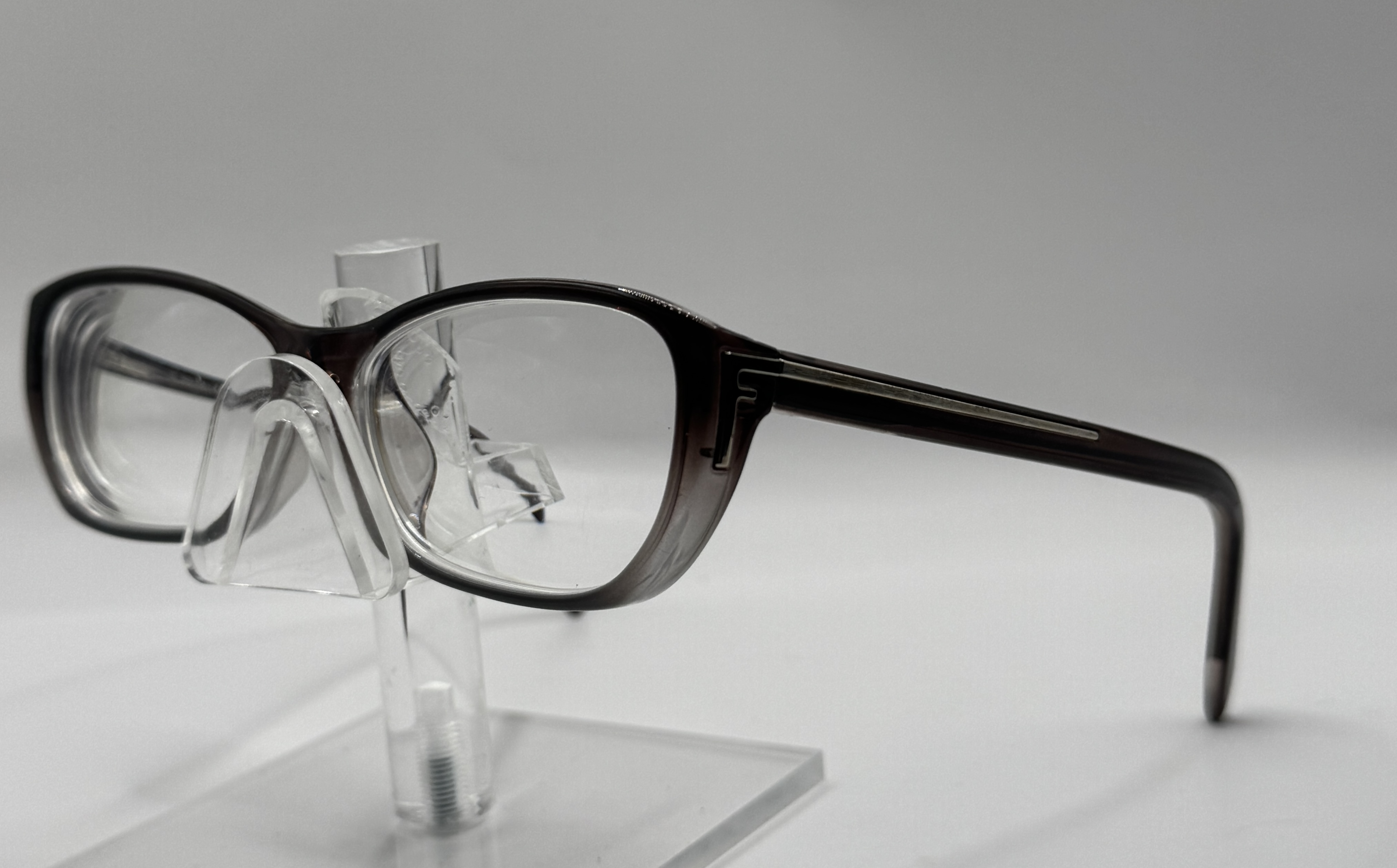 CLEARANCE FENDI 977