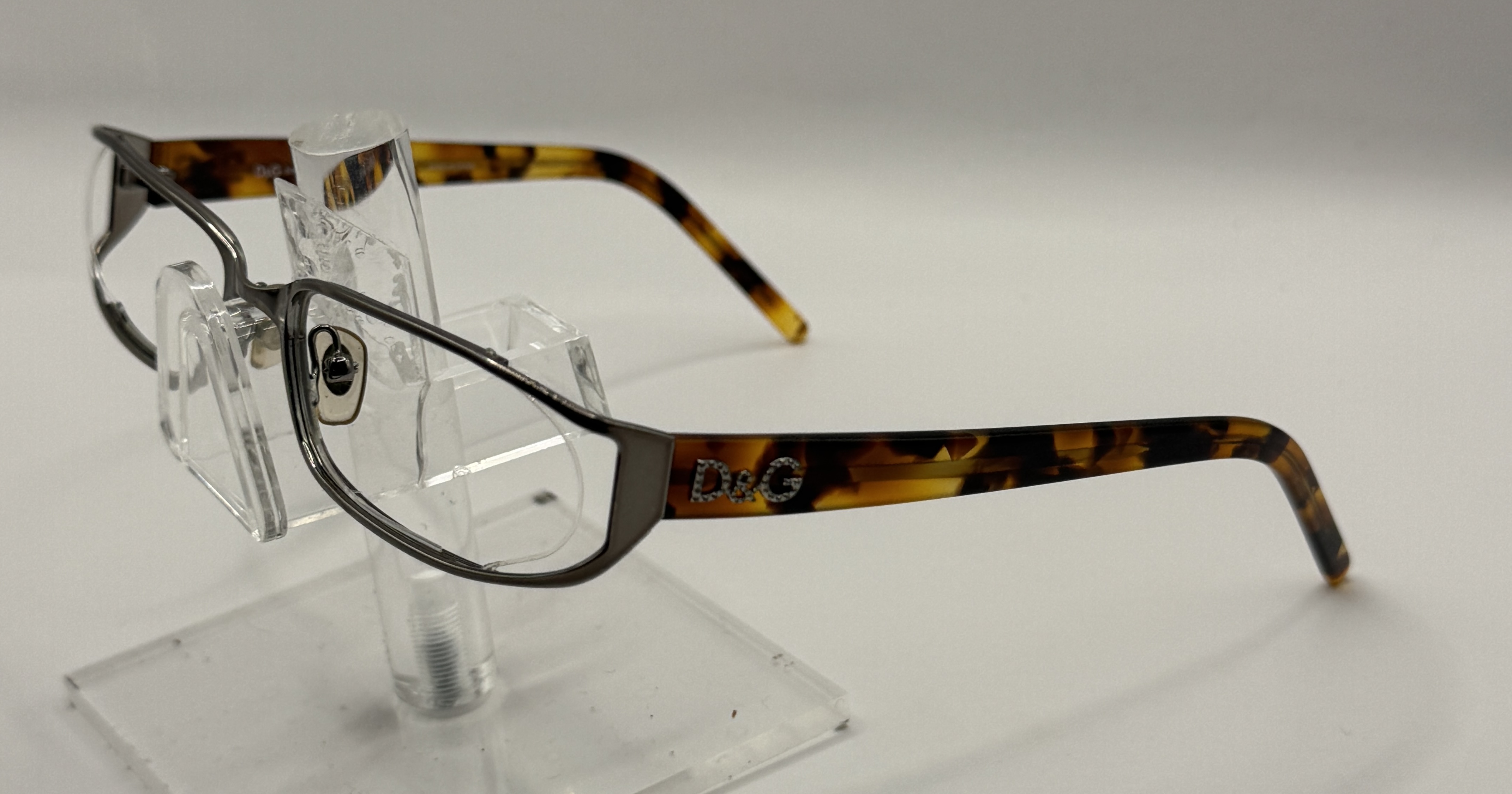CLEARANCE D&G 5019