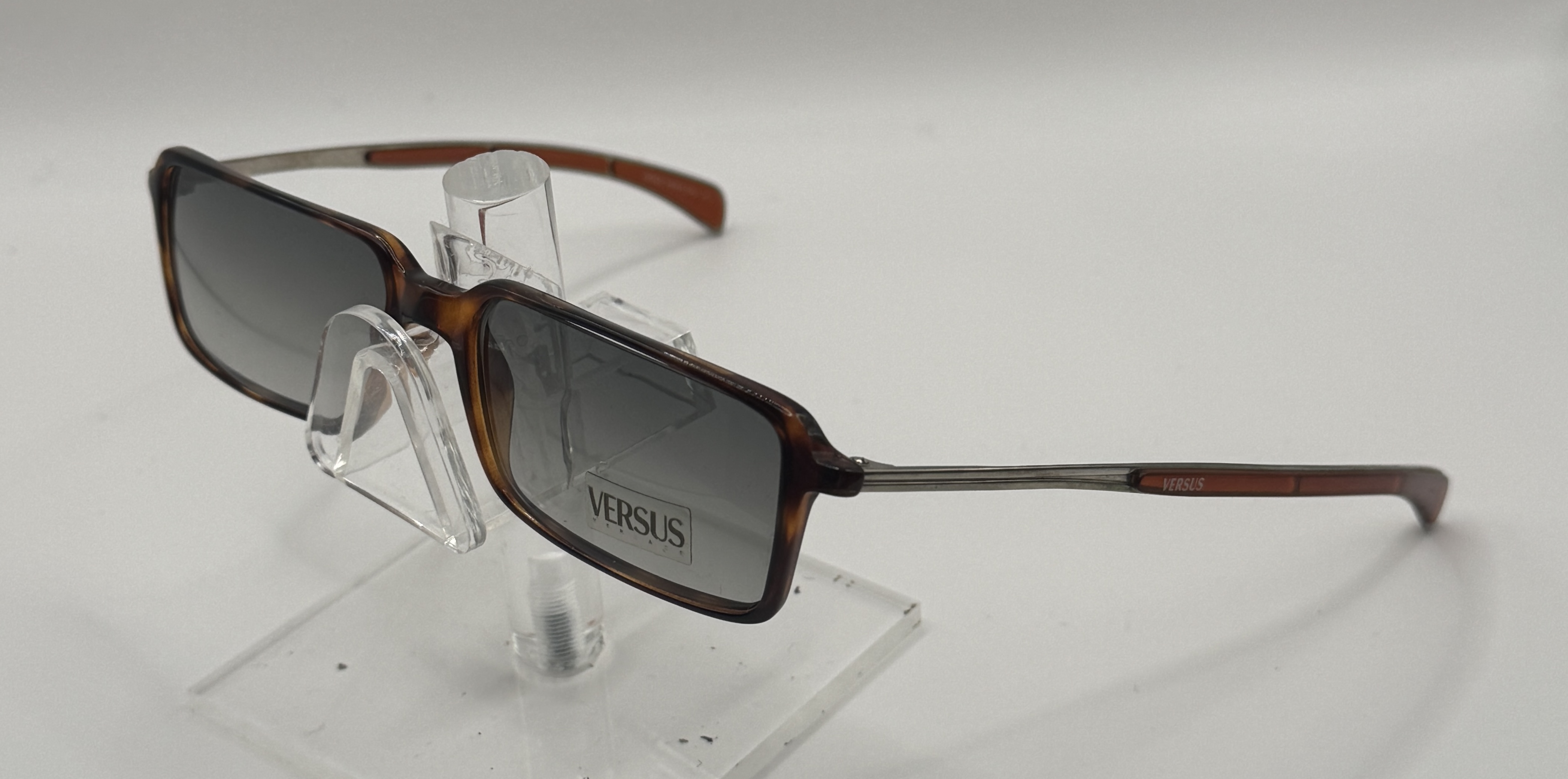 CLEARANCE VERSUS EW8