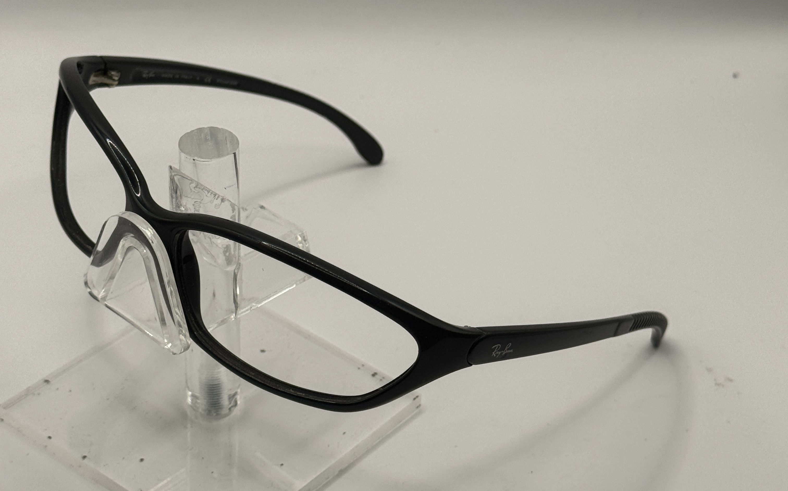 CLEARANCE RAY BAN 4011