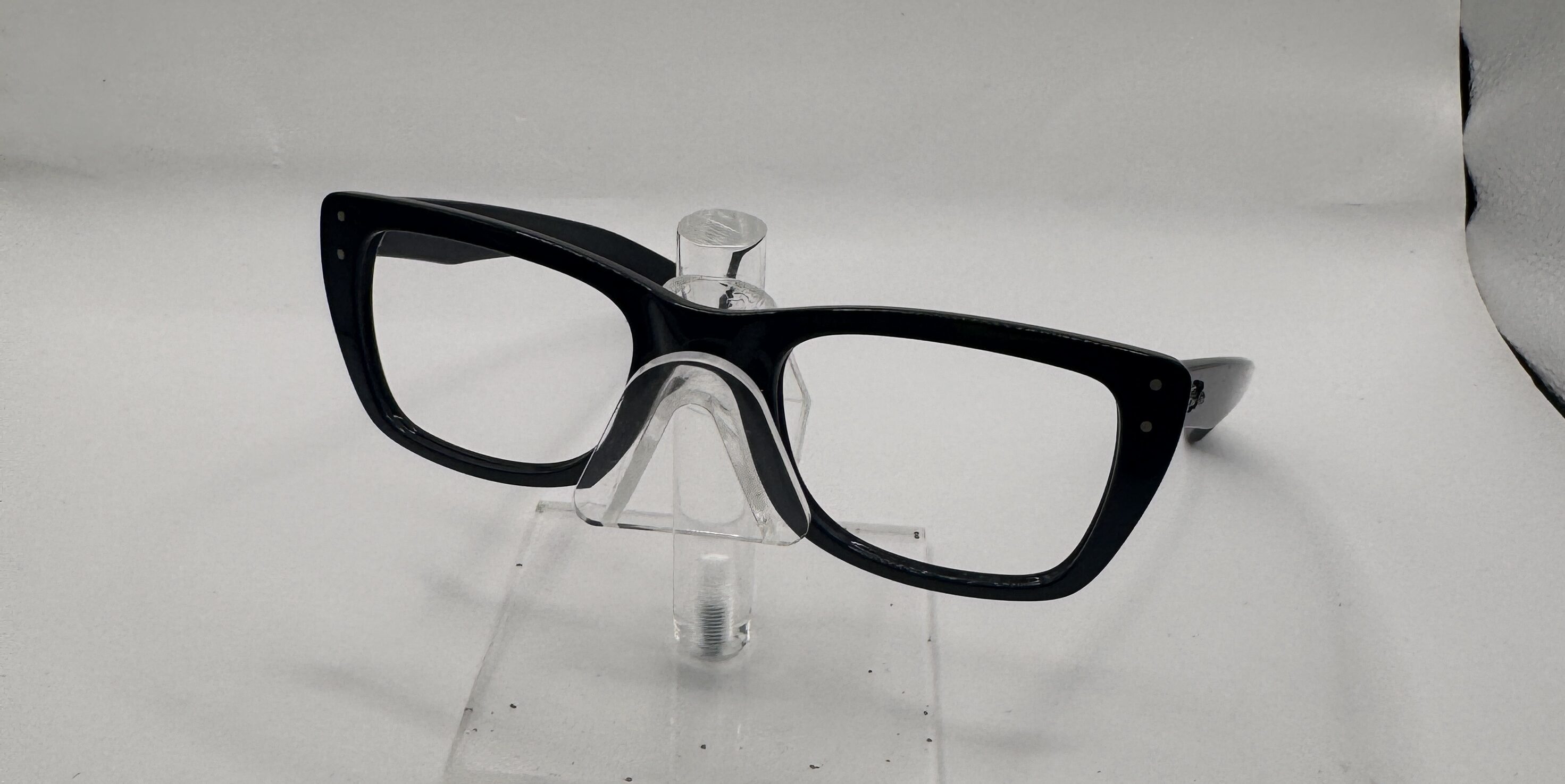 CLEARANCE RAY BAN 4148