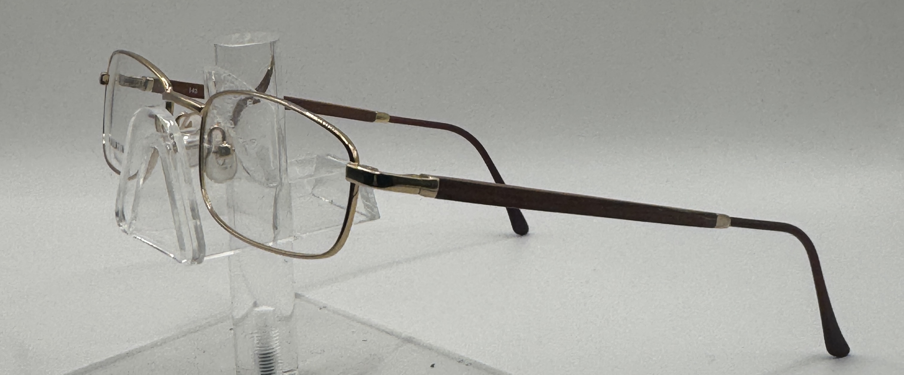 CLEARANCE VALENTINO 1153