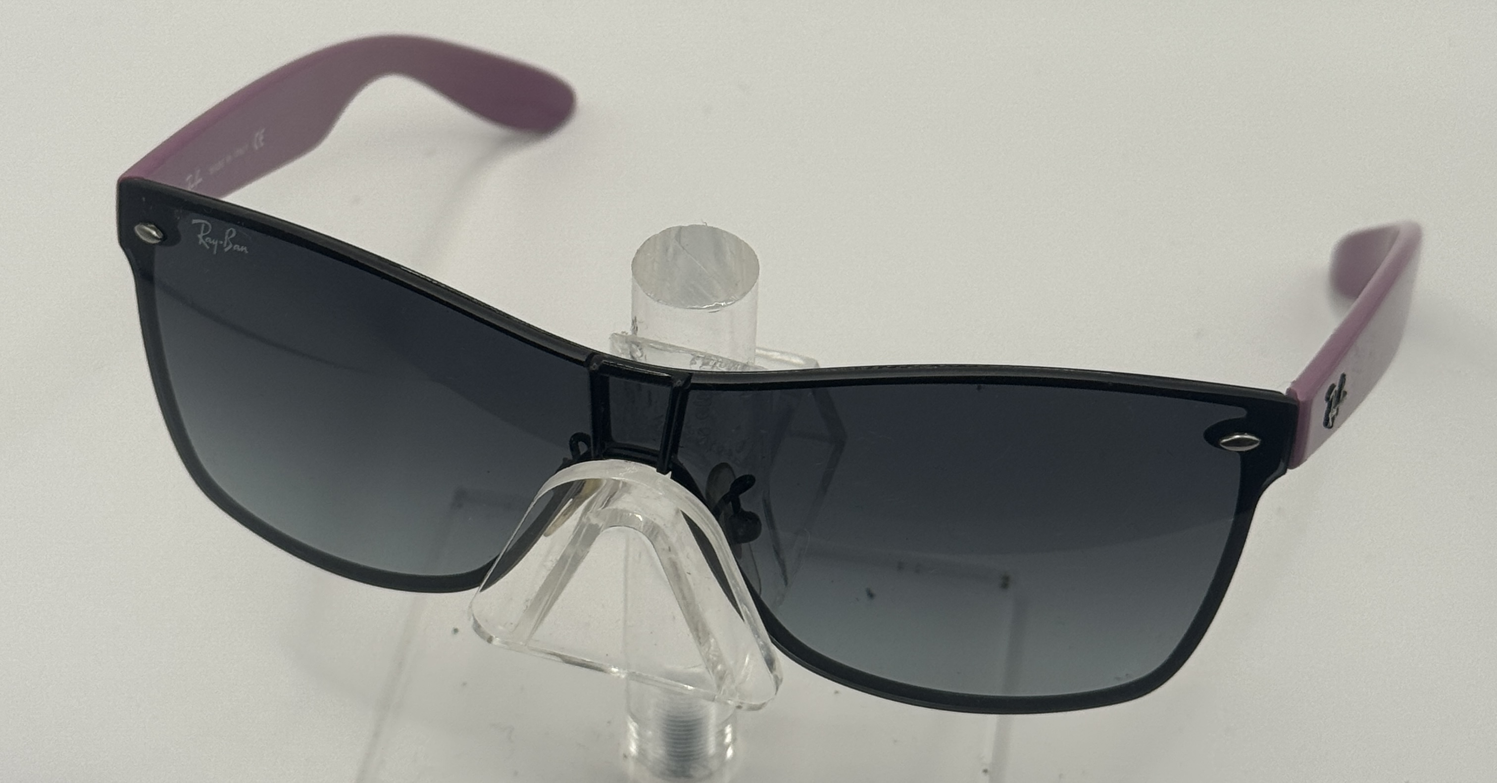 CLEARANCE RAY BAN 3384