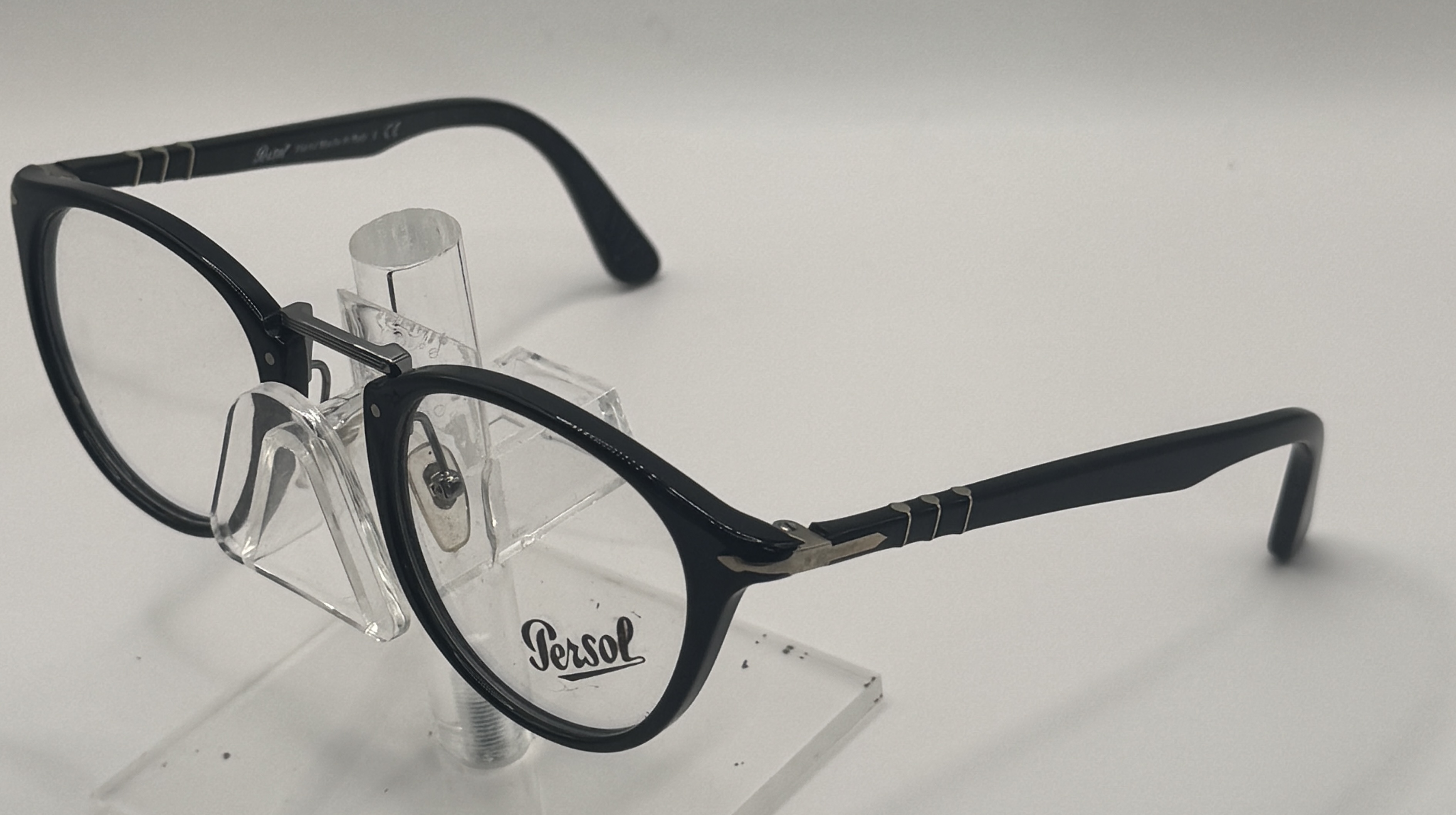 CLEARANCE PERSOL 3107V