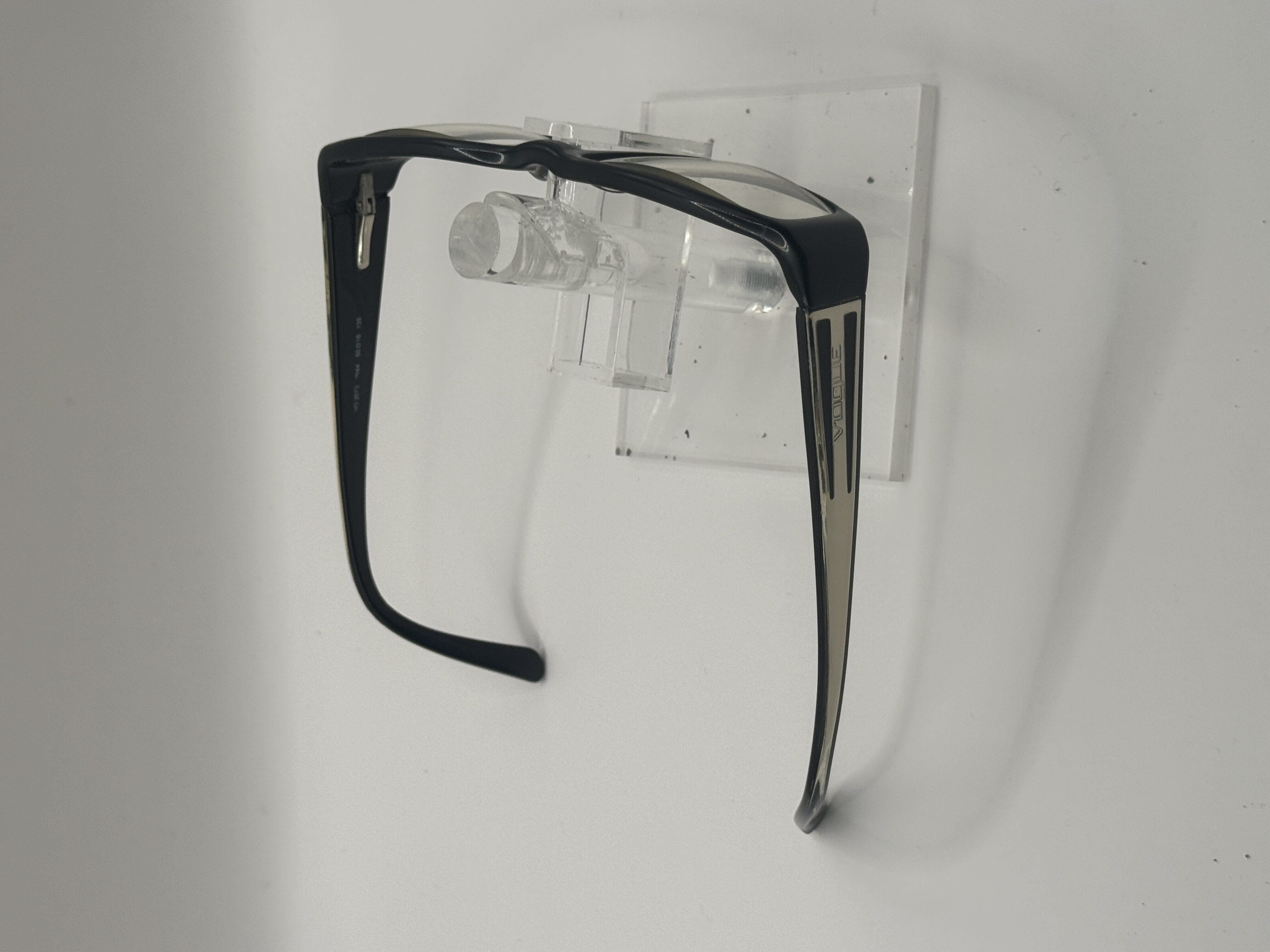 CLEARANCE VOGUE 2573 W44