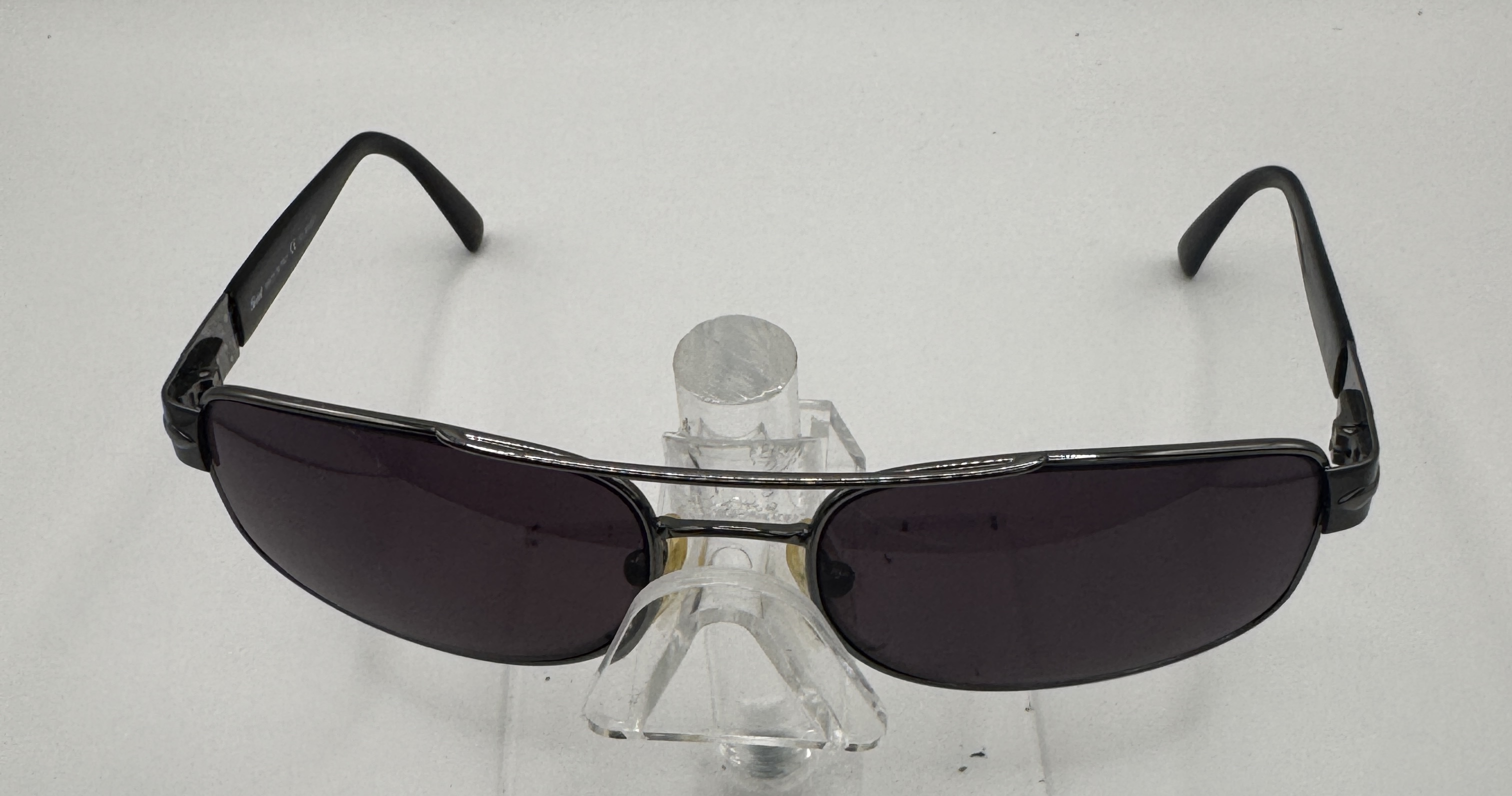 CLEARANCE PERSOL 2076S