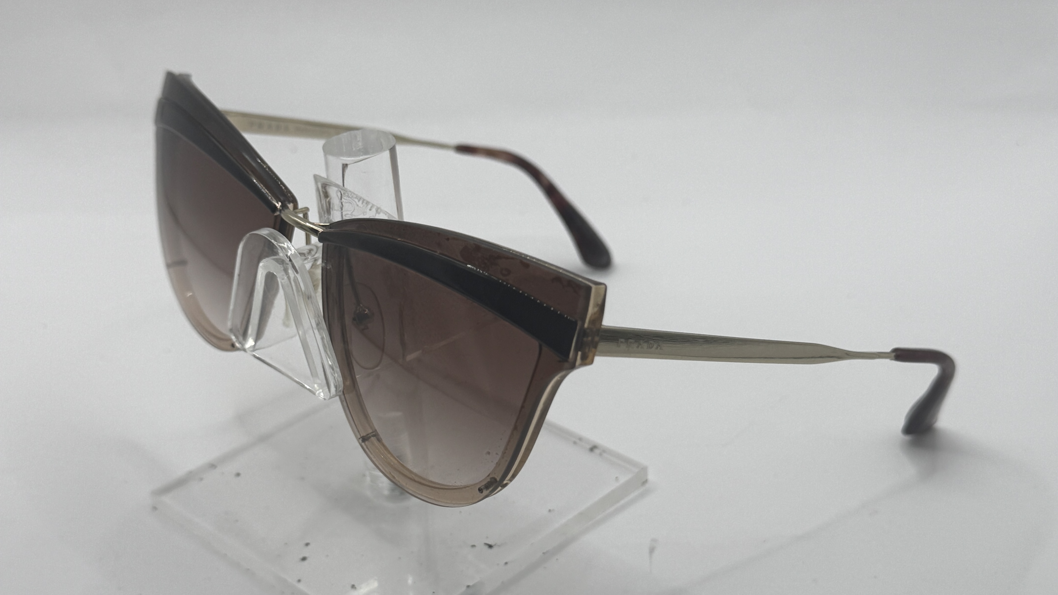 CLEARANCE PRADA SPR12U
