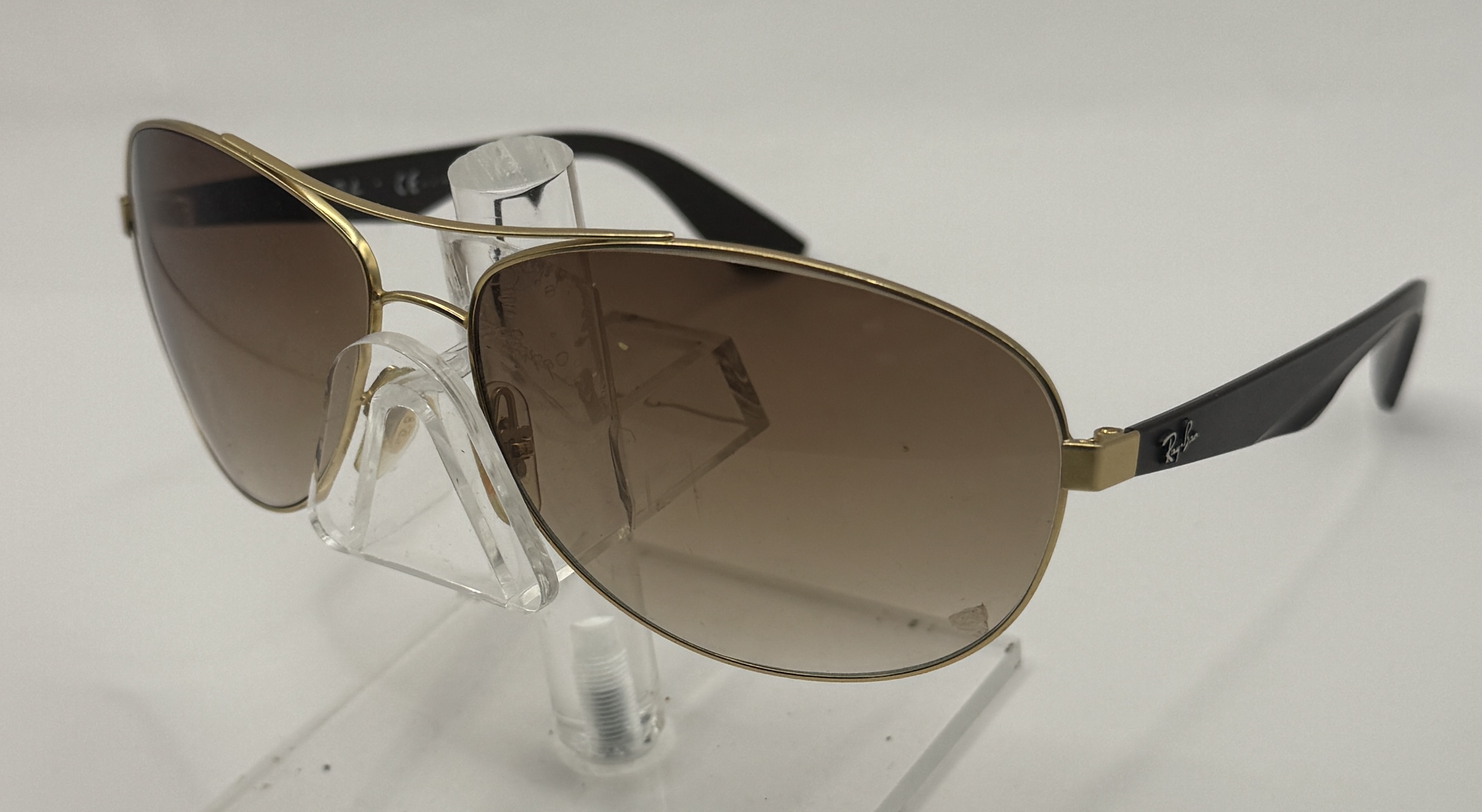 CLEARANCE RAY BAN 3526