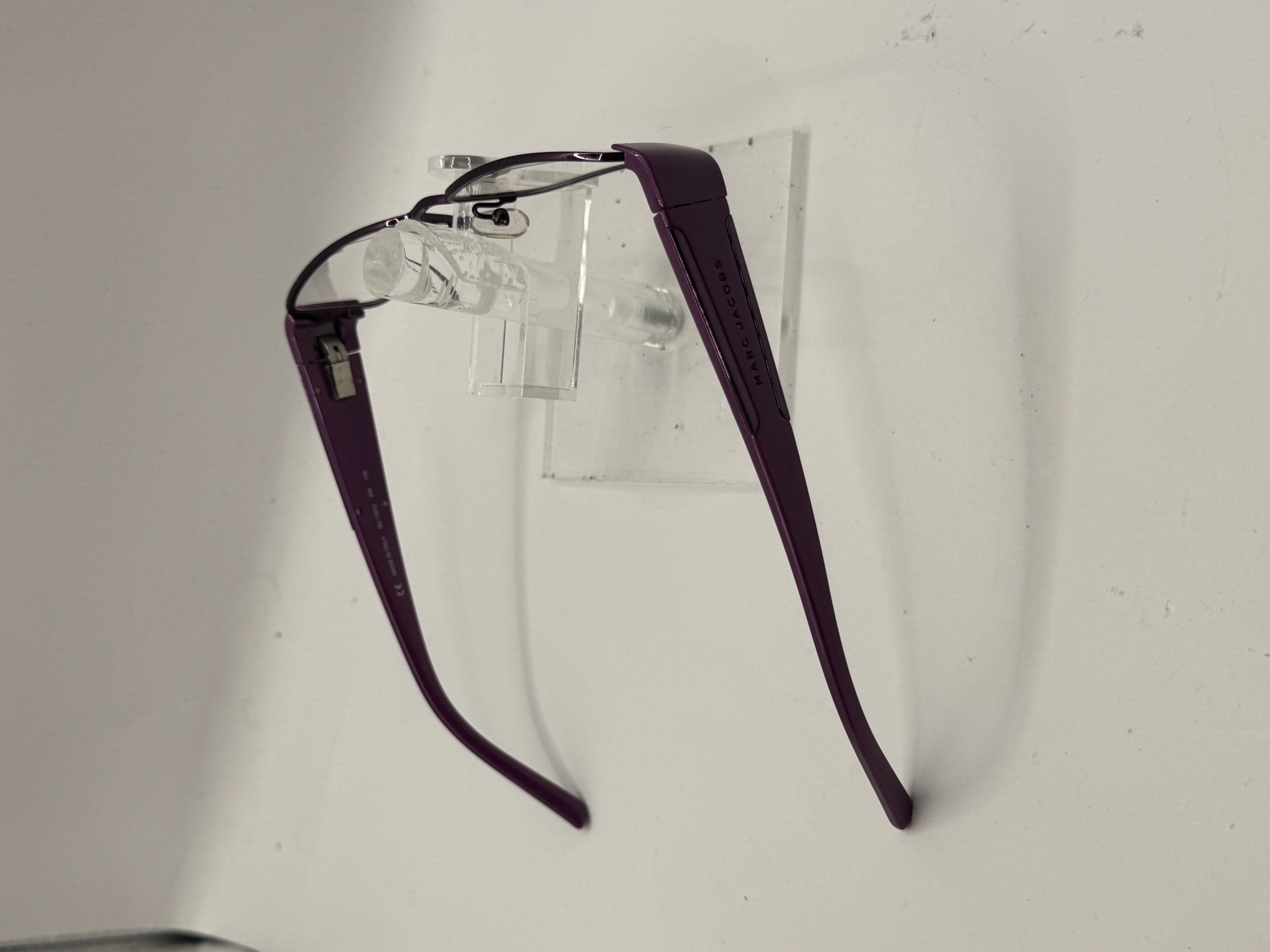 CLEARANCE MARC JACOBS 132 ESI00