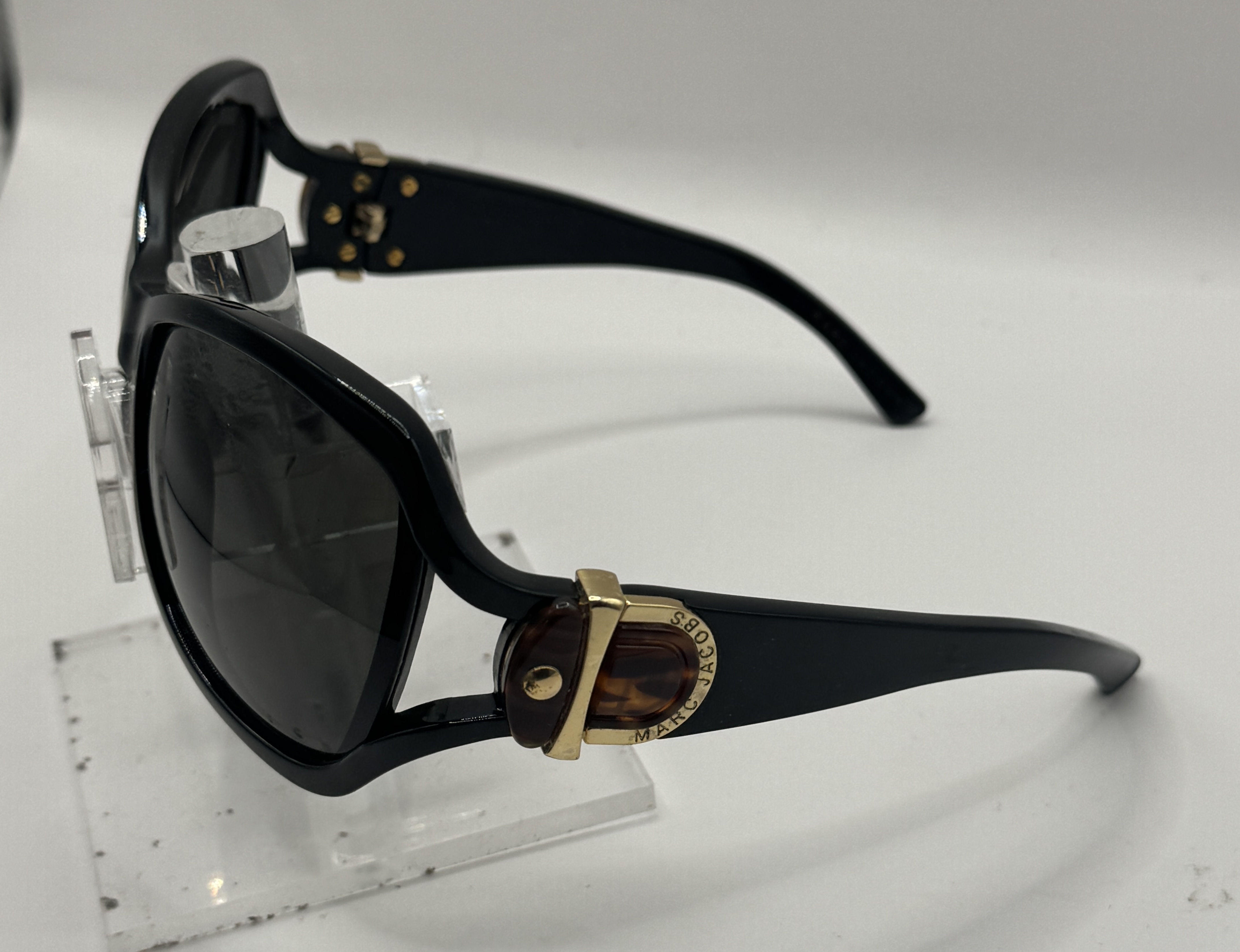 CLEARANCE MARC JACOBS 099