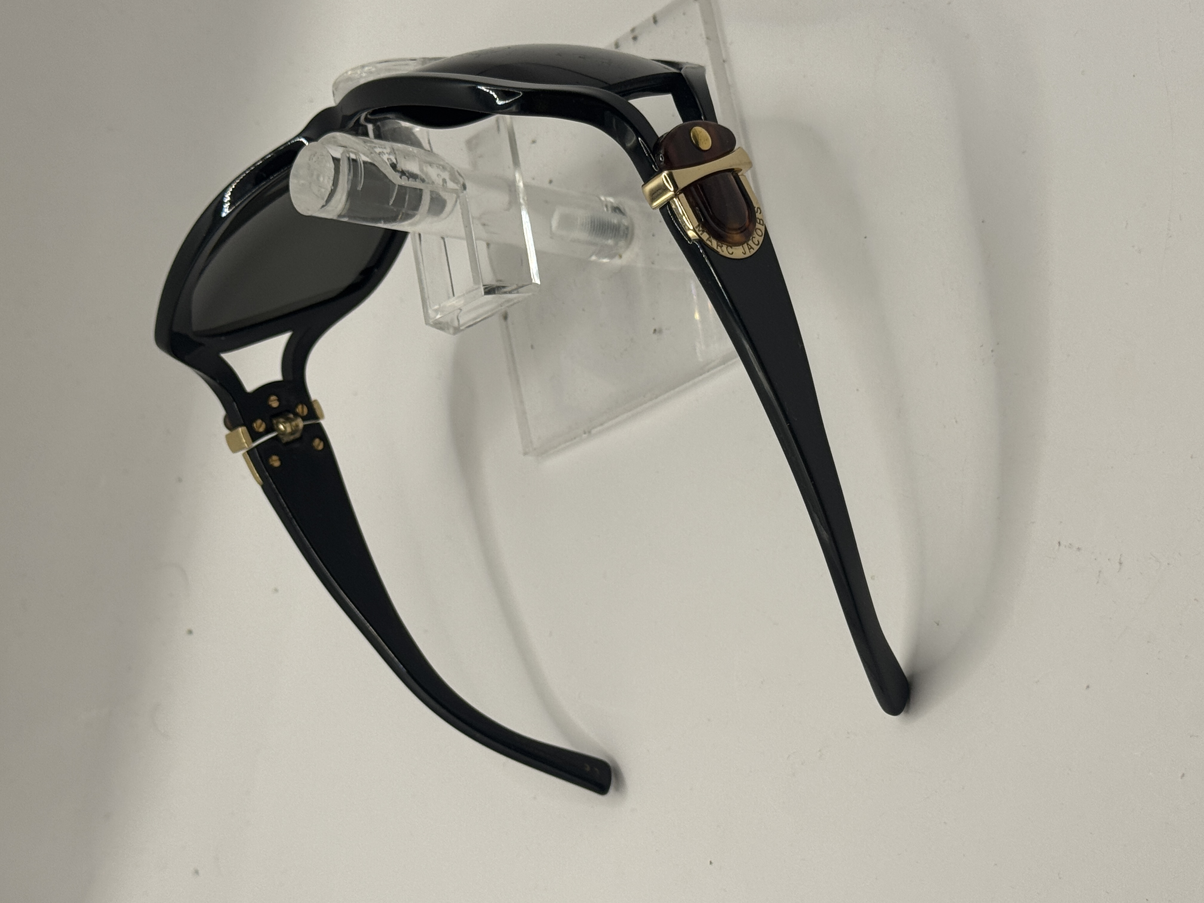 CLEARANCE MARC JACOBS 099 D2895