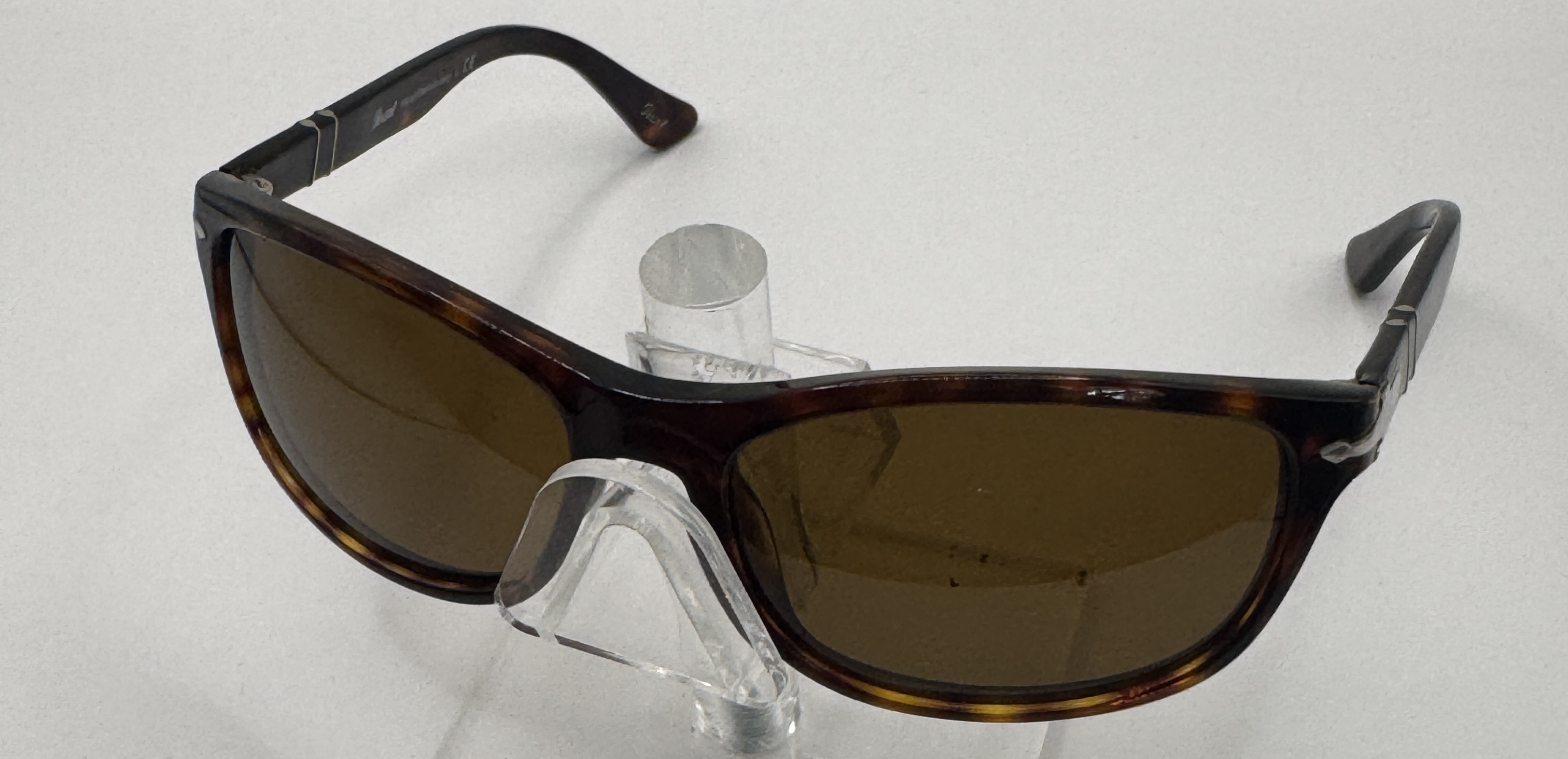 CLEARANCE PERSOL 3156