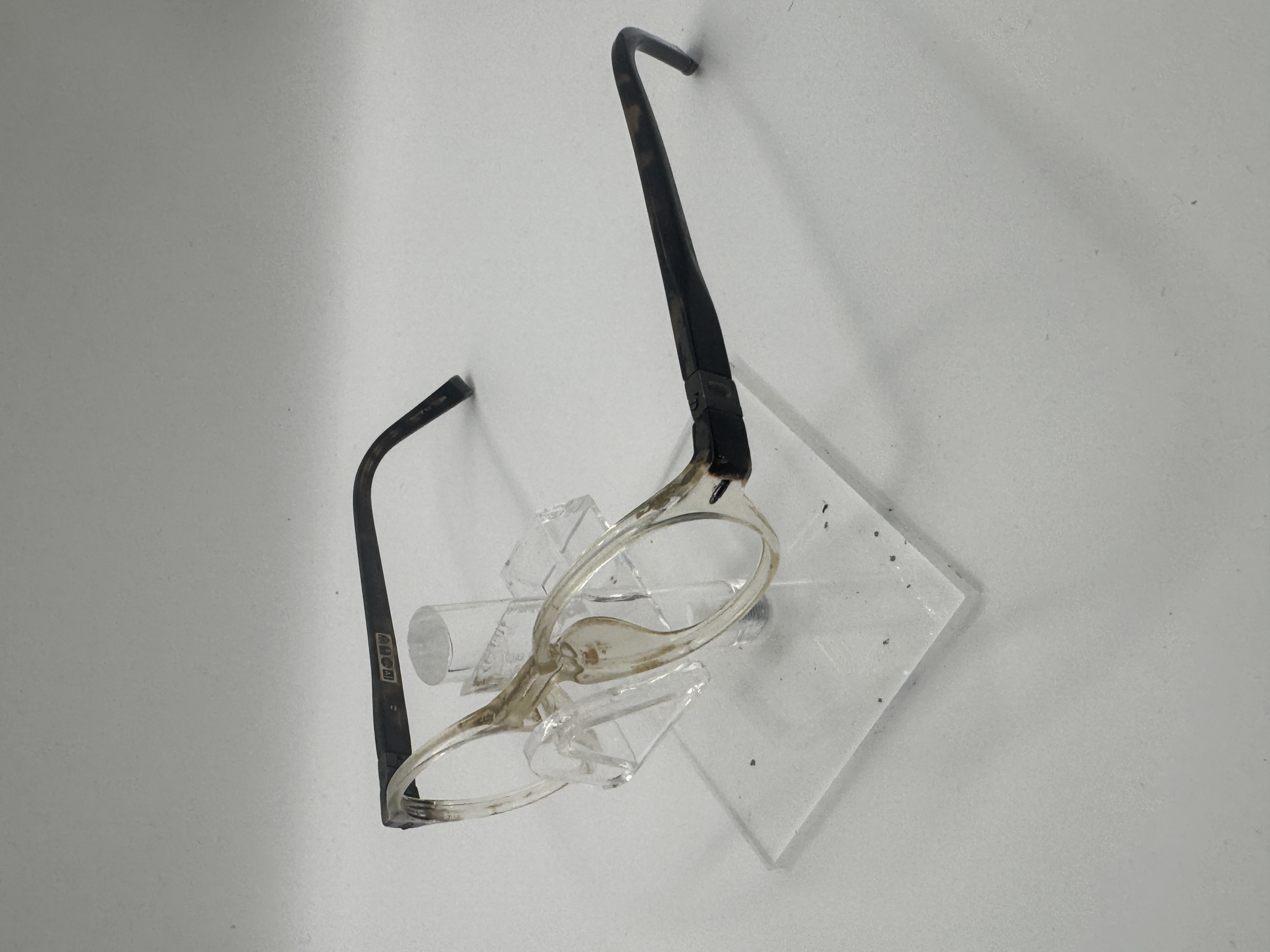 CLEARANCE JOHN VARVATOS V356 UF CRYSTAL