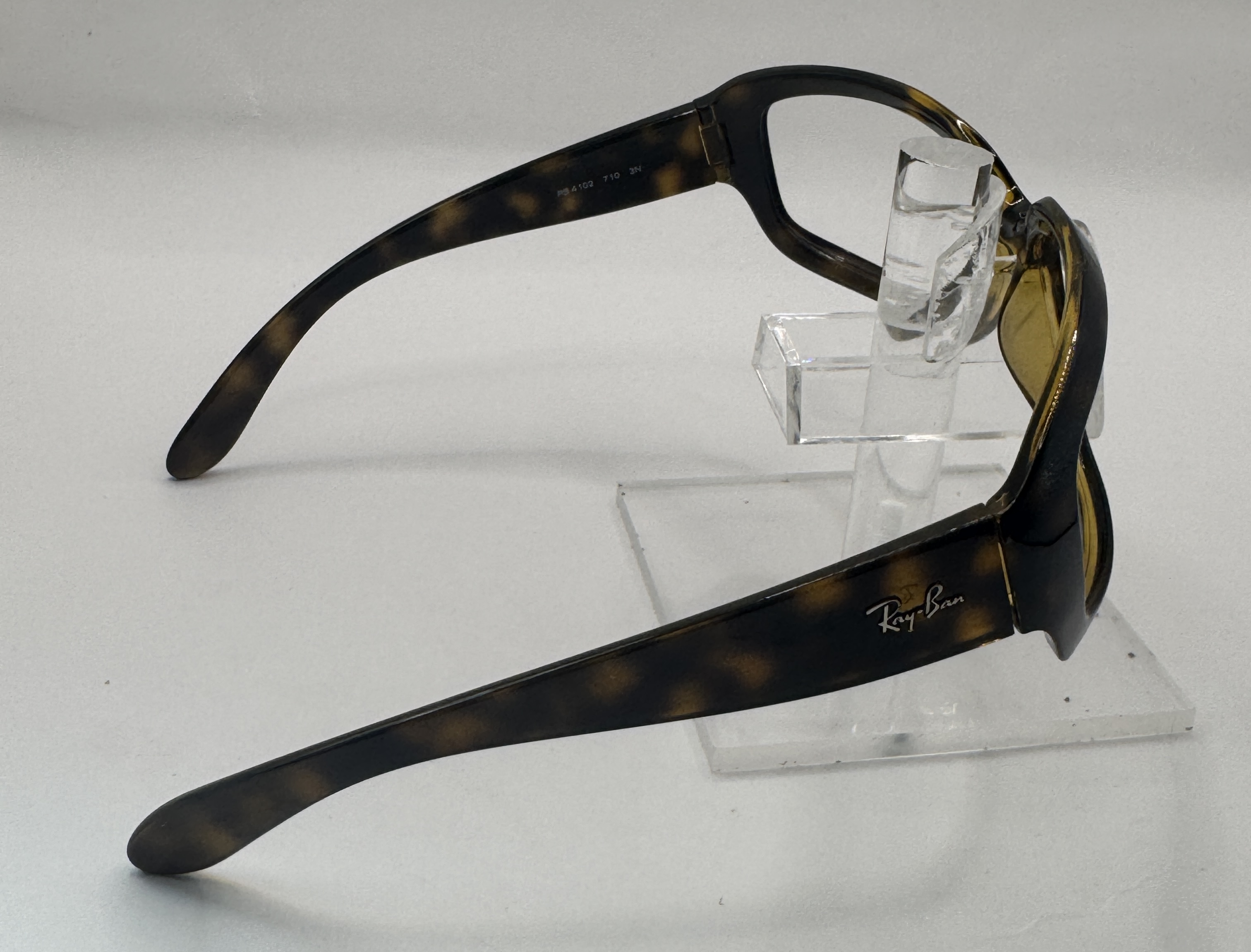 CLEARANCE RAY BAN 4102