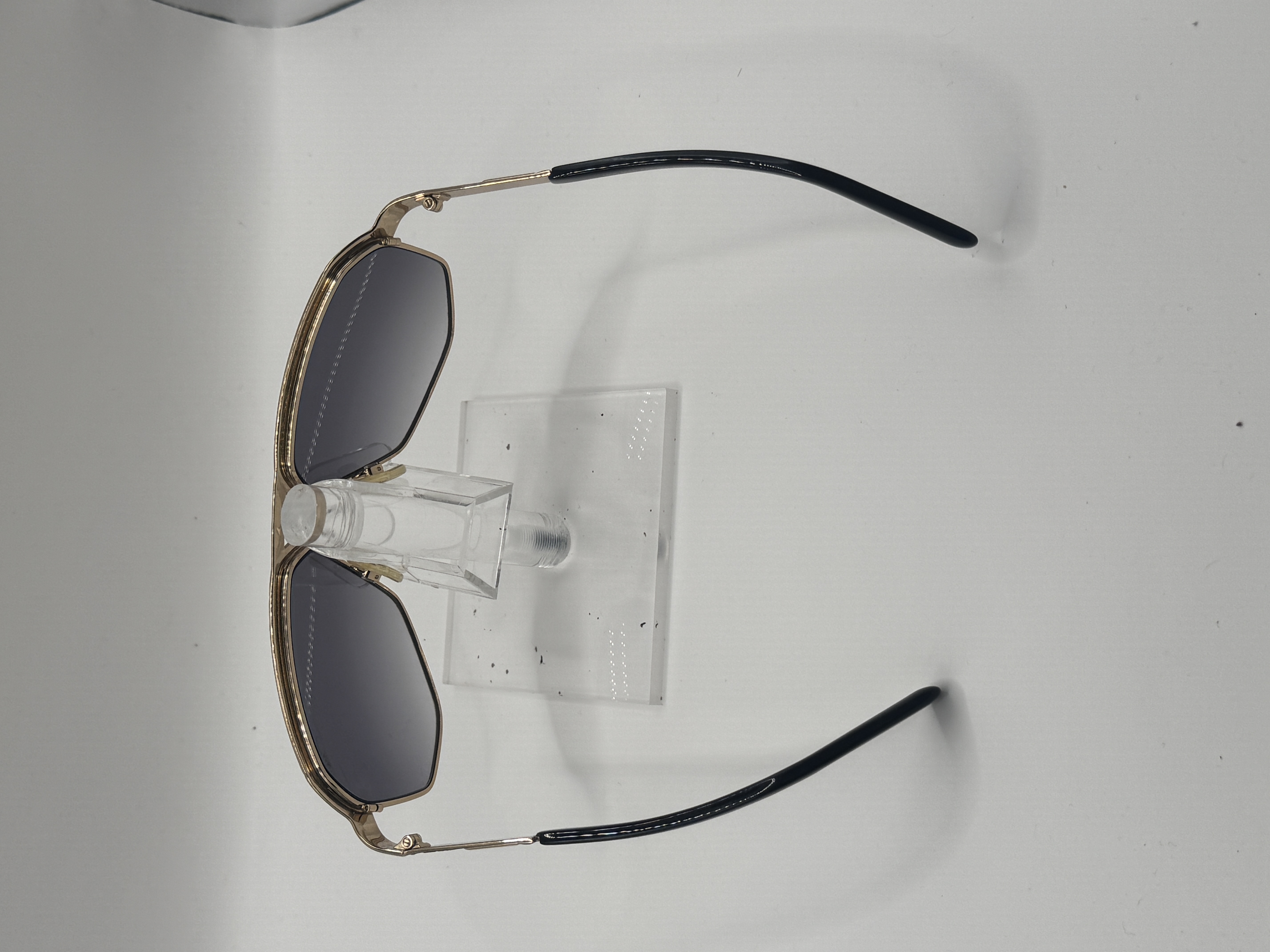 CLEARANCE CAZAL 9056 001