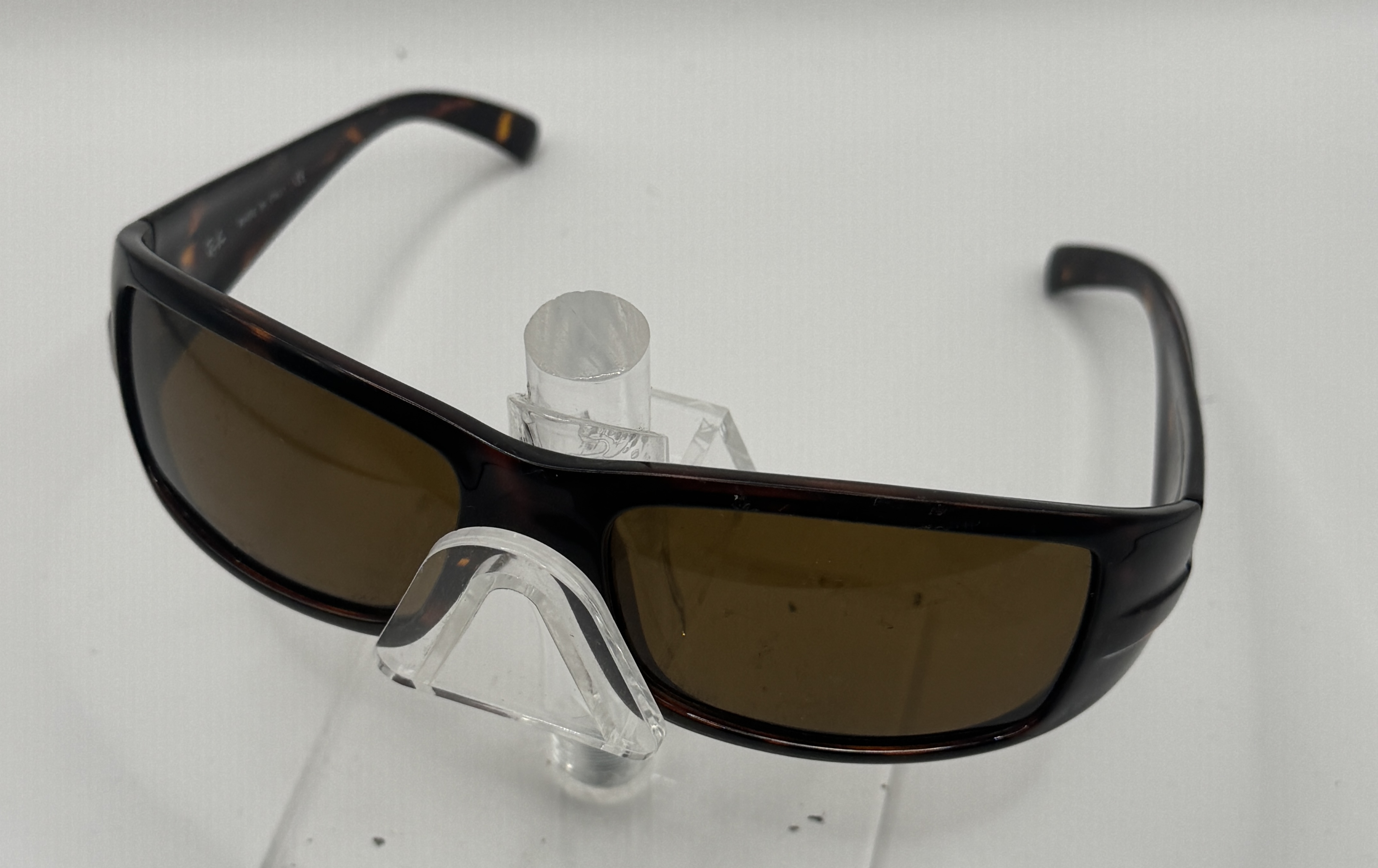 CLEARANCE RAY BAN 4069