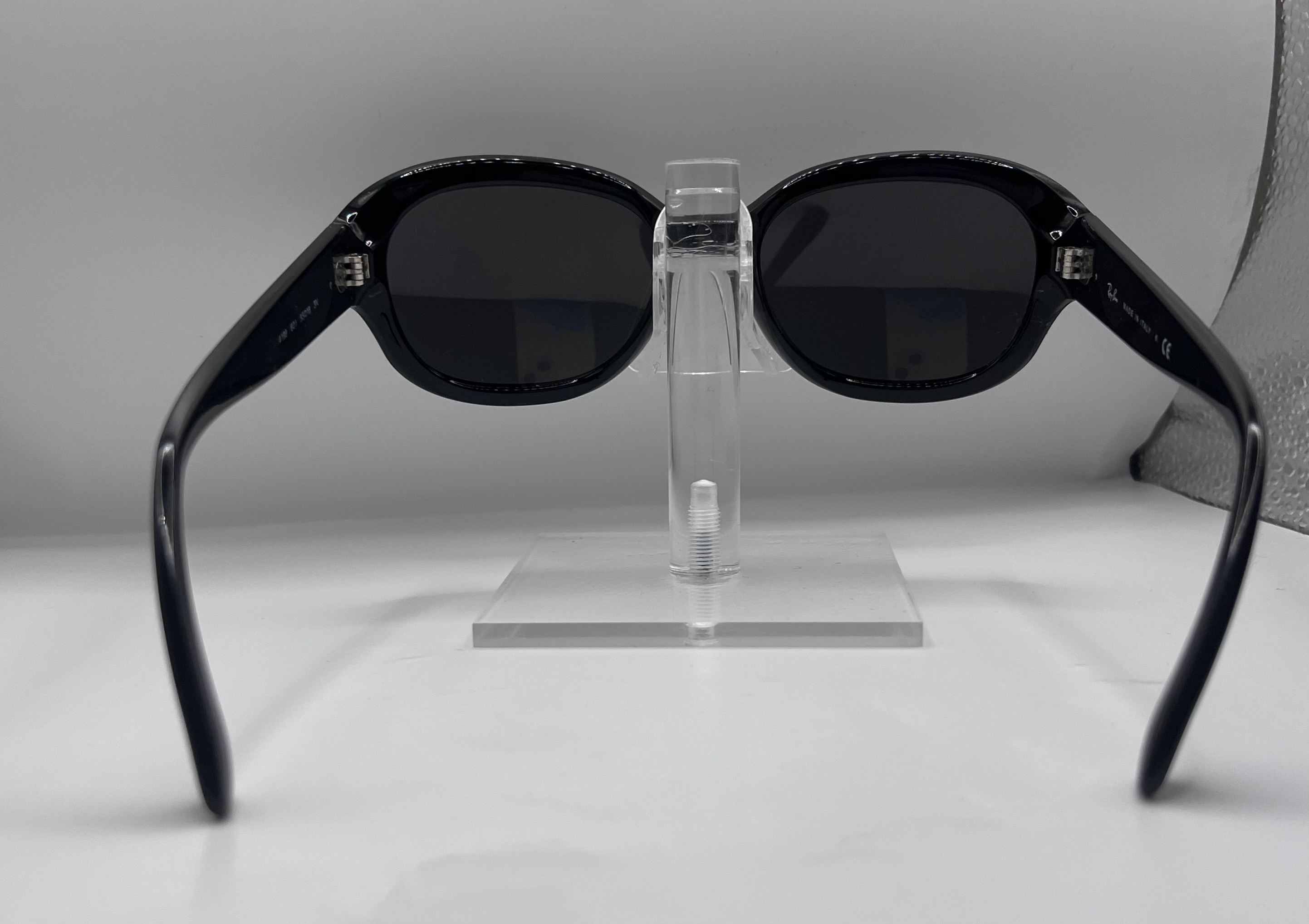 CLEARANCE RAY BAN 4198 601