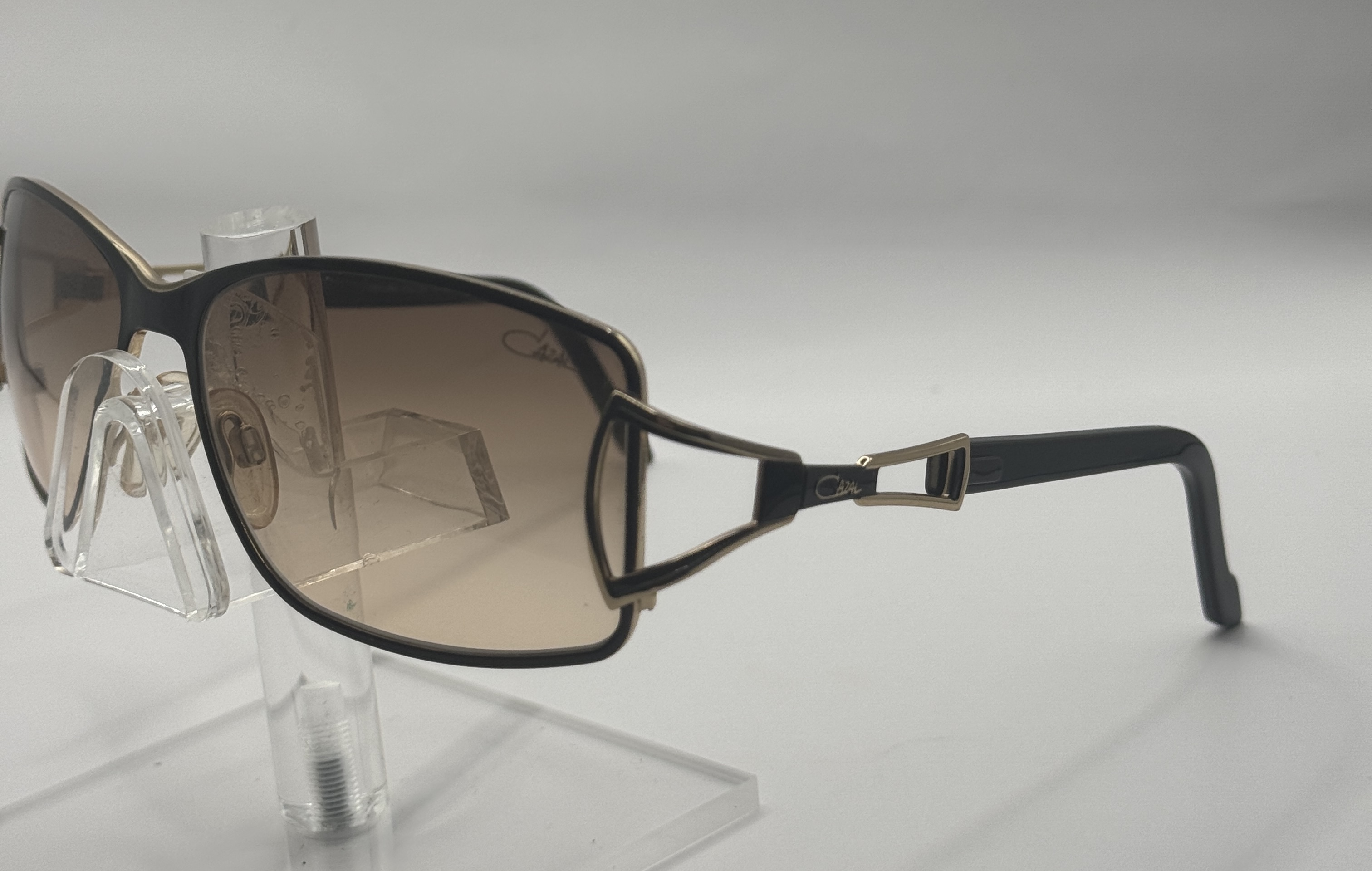 CLEARANCE CAZAL 949