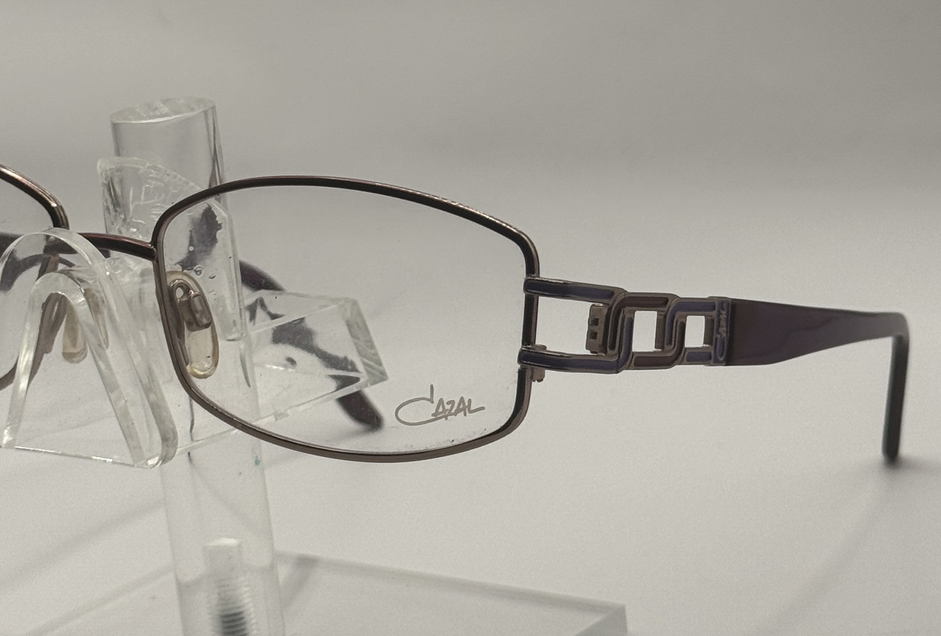 CLEARANCE CAZAL 4132