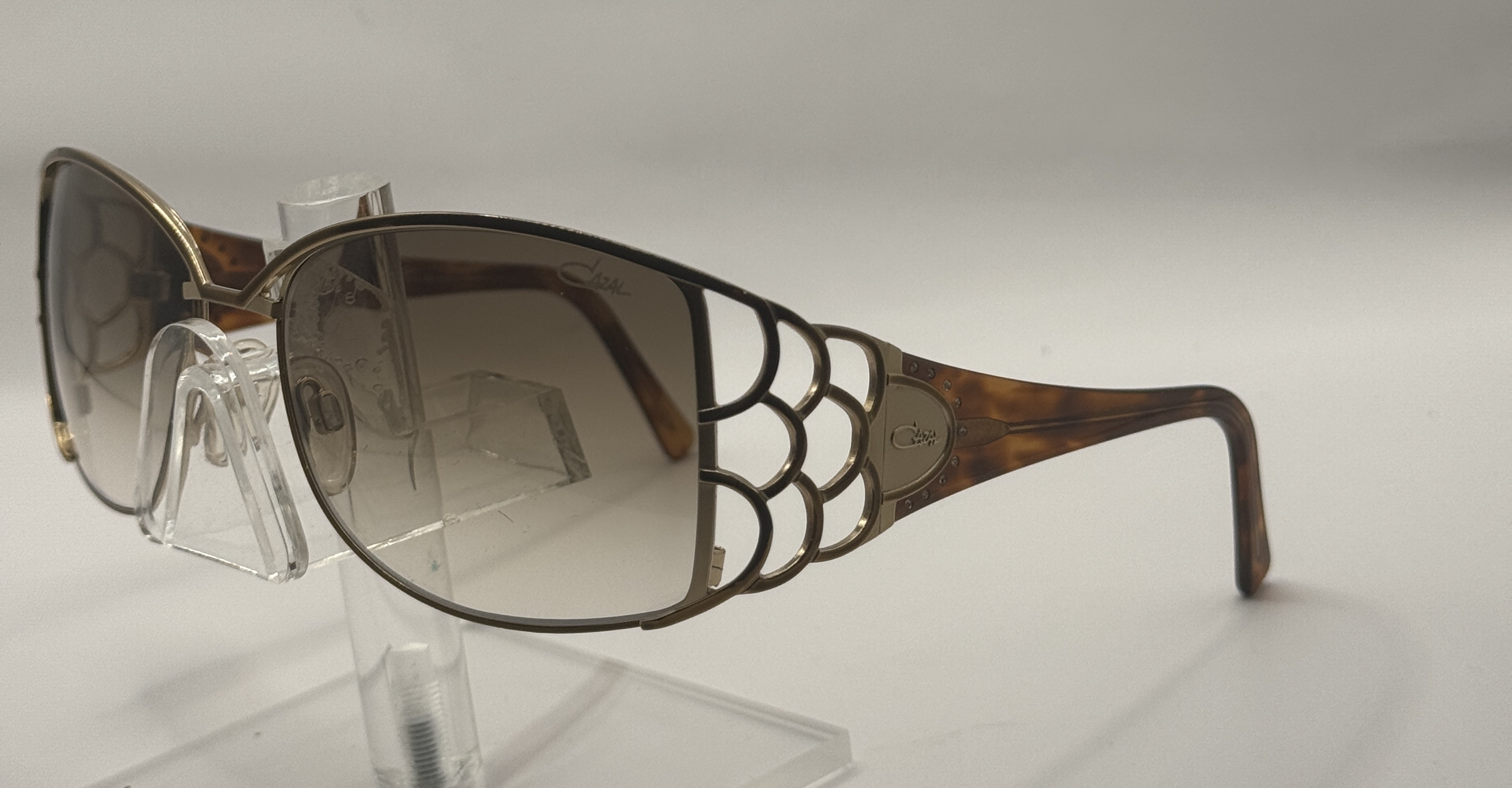 CLEARANCE CAZAL 985
