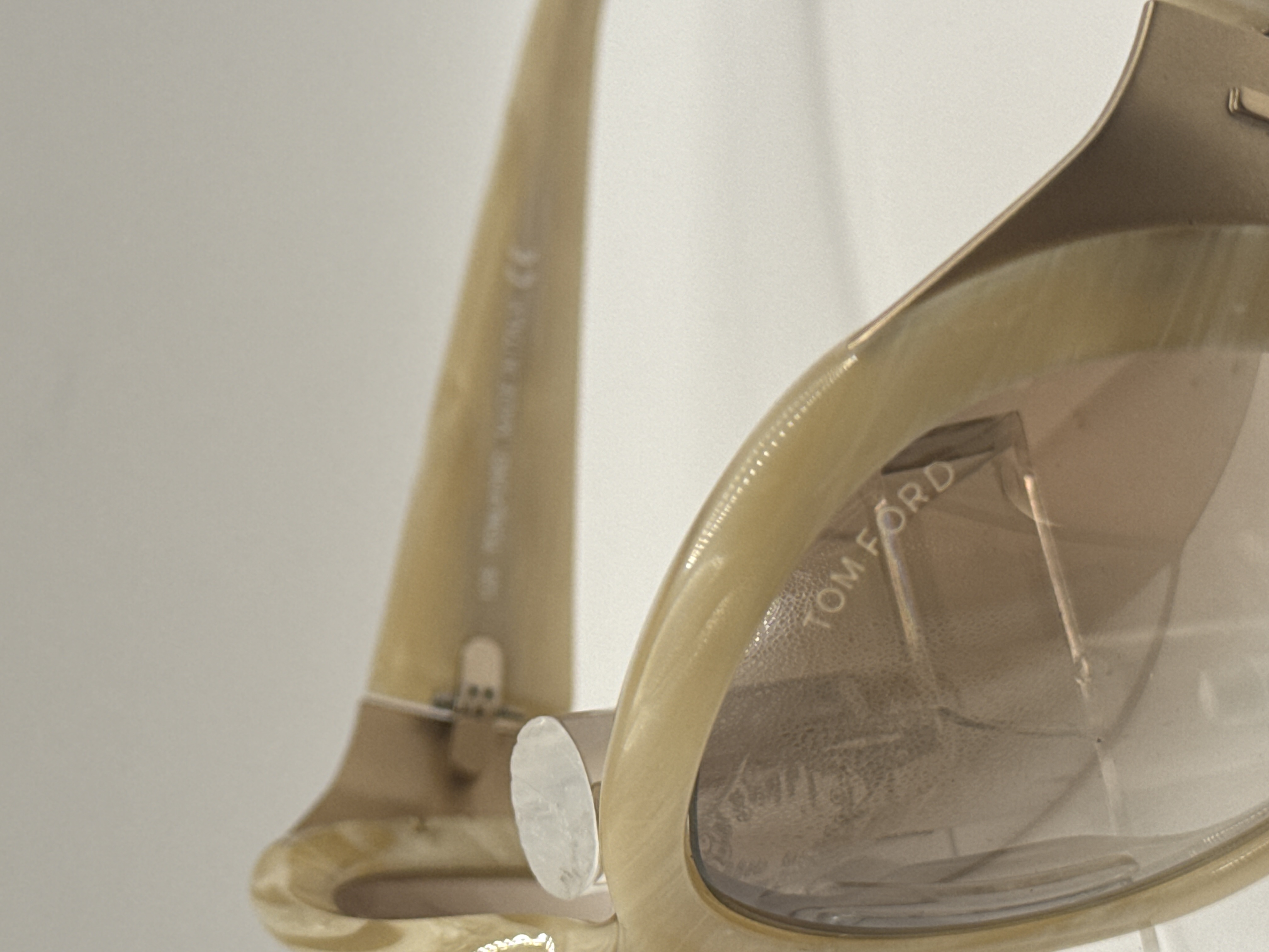 CLEARANCE TOM FORD ELISABETH TF27 R60