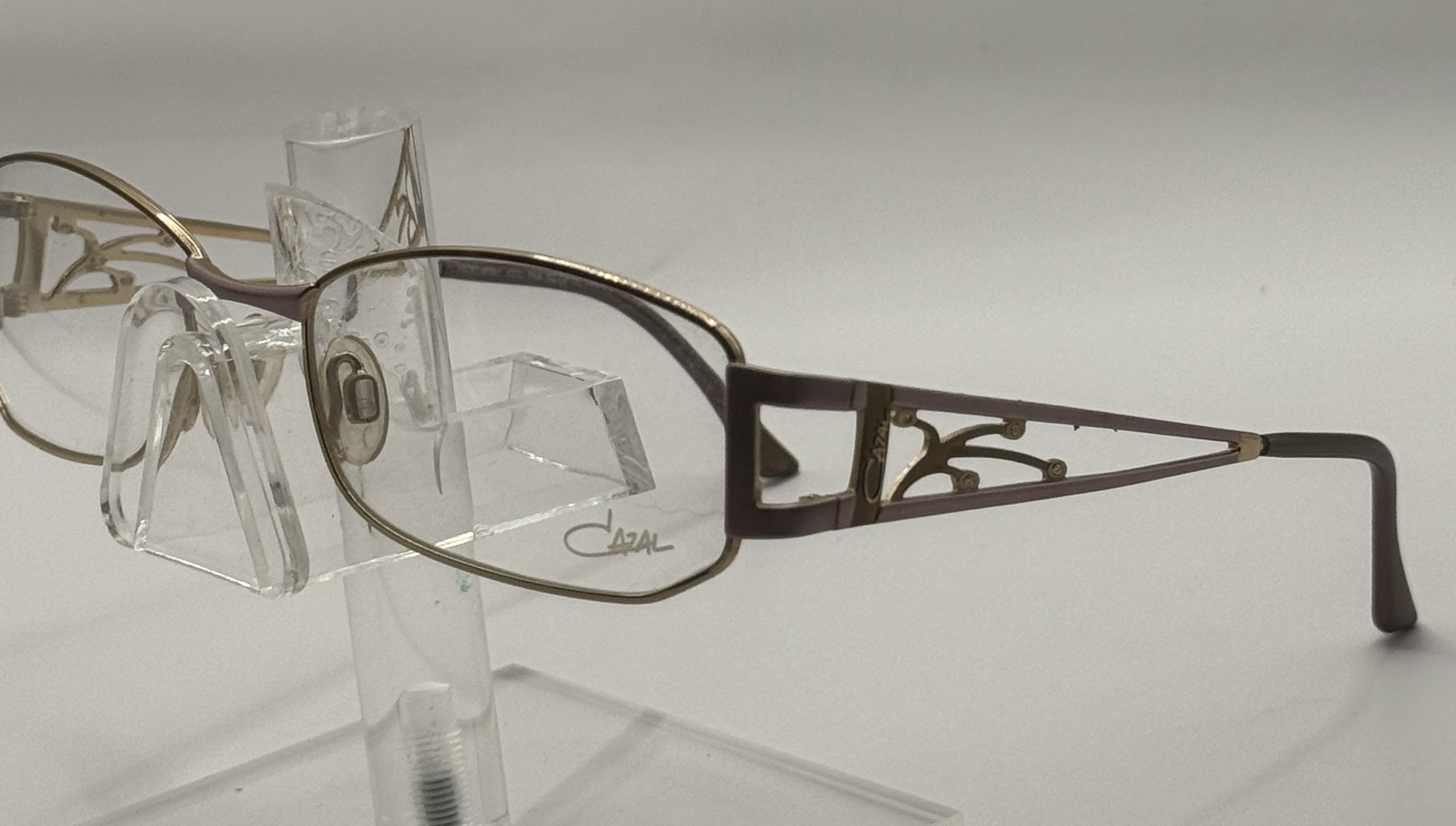 CLEARANCE CAZAL 4091