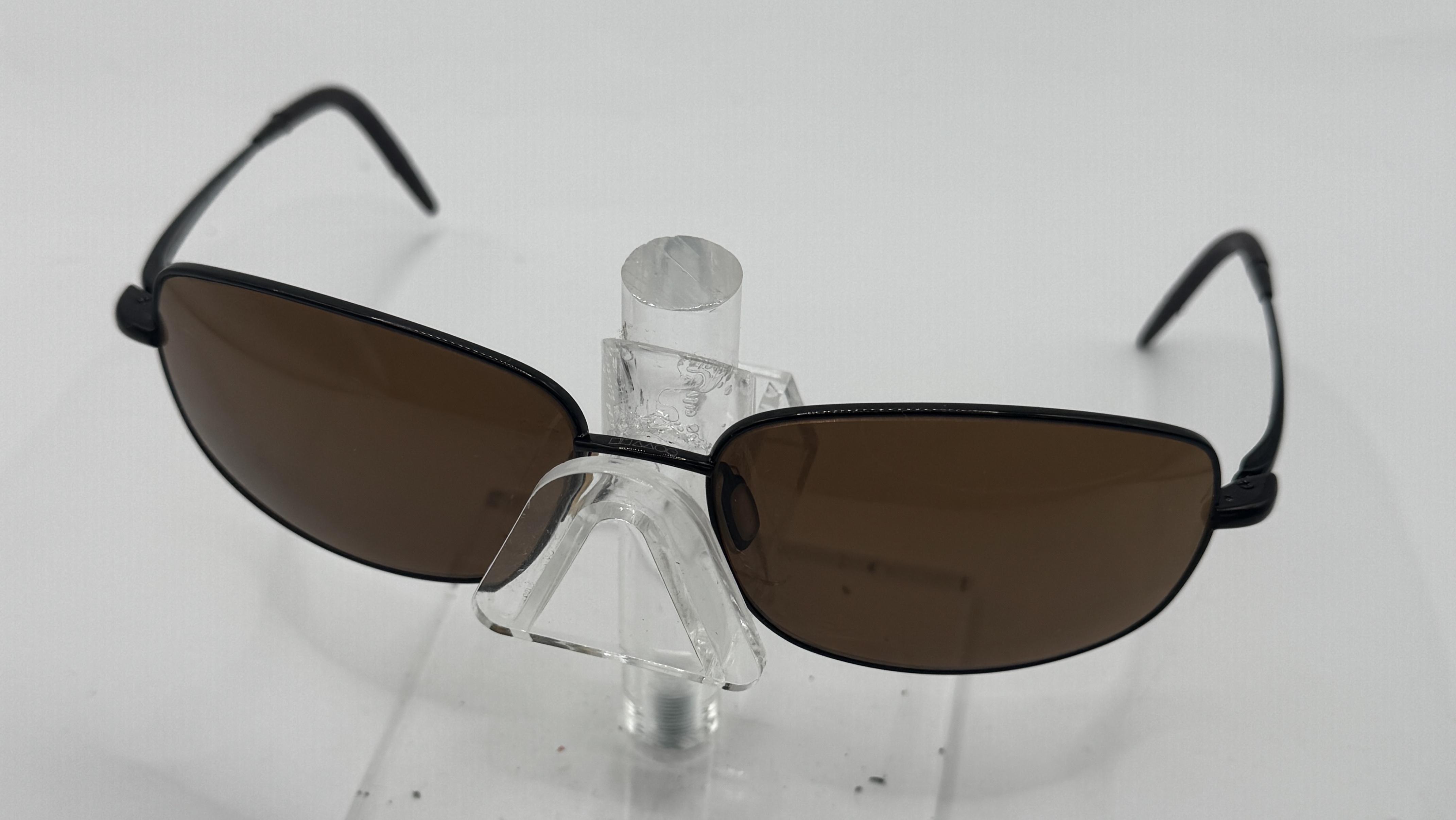 CLEARANCE OLIVER PEOPLES TRUCE