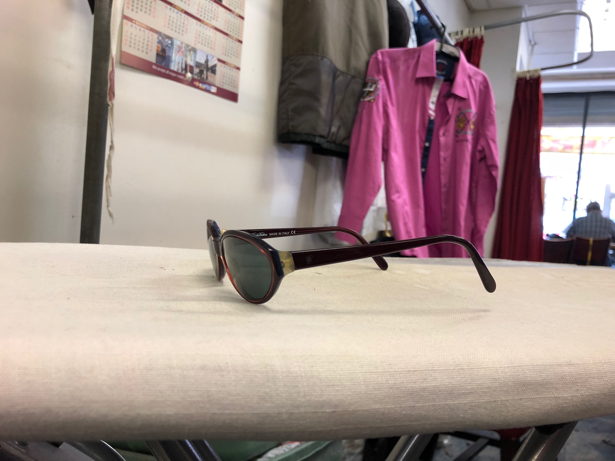  gray green/burgundy blue