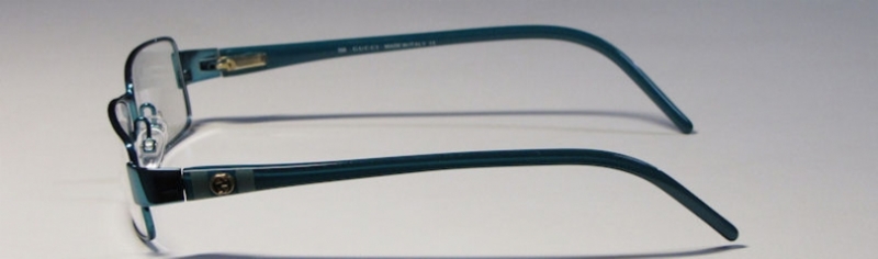  clear/turquoise