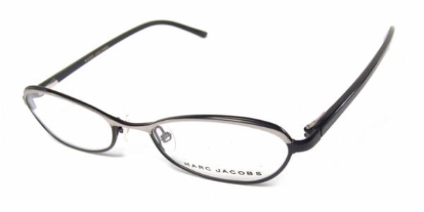 MARC JACOBS 039