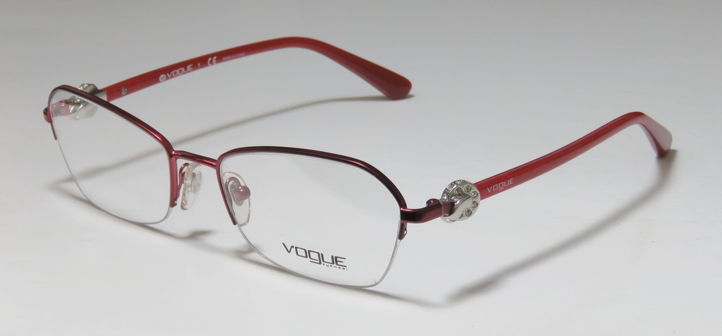 VOGUE 3944-B