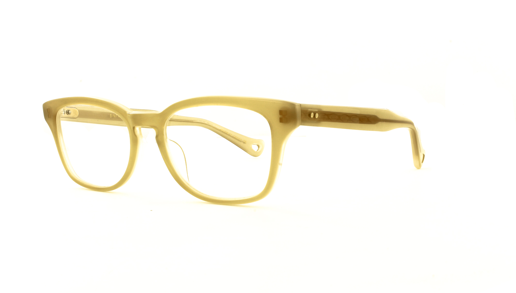  clear/ light brown rystal