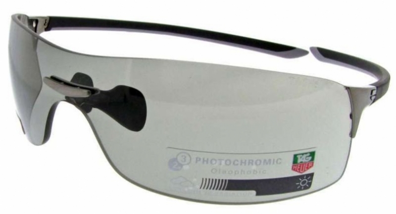  grey photochromic/black light grey