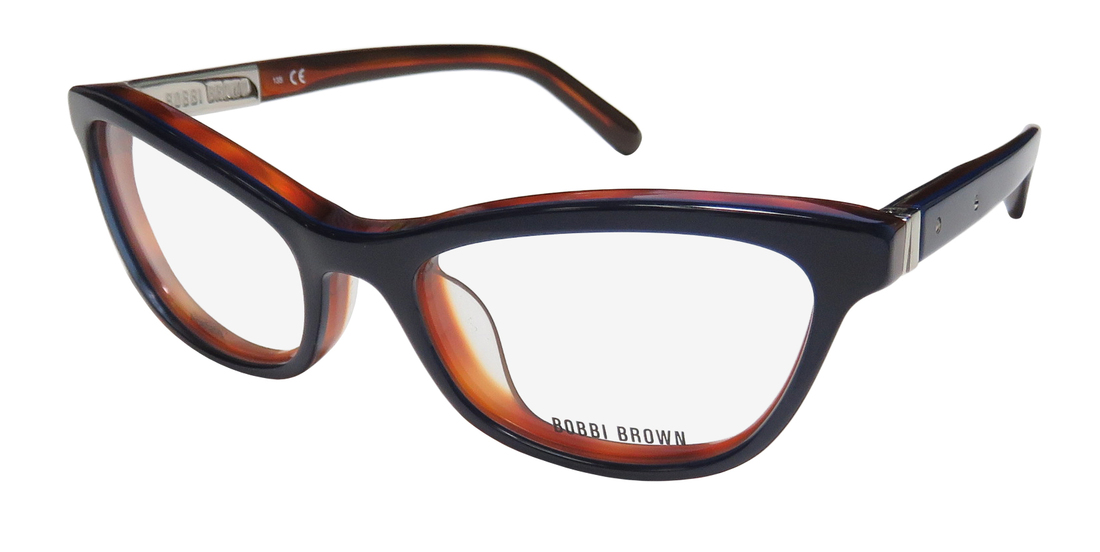 BOBBI BROWN THE ADRIEN