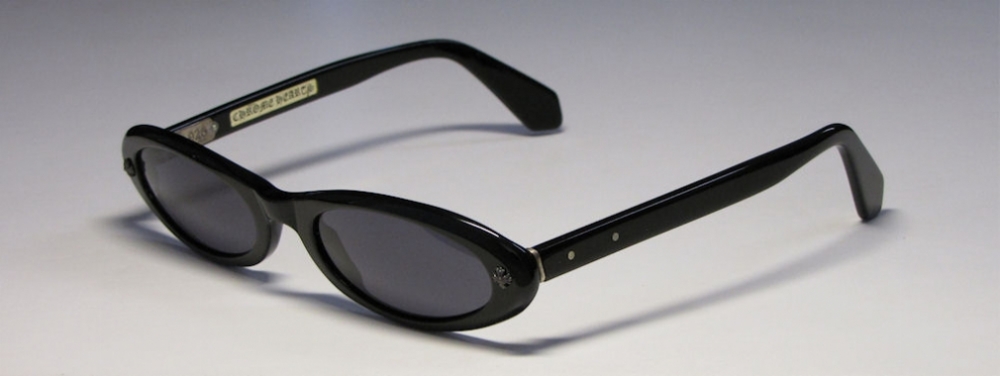  as shown/black
