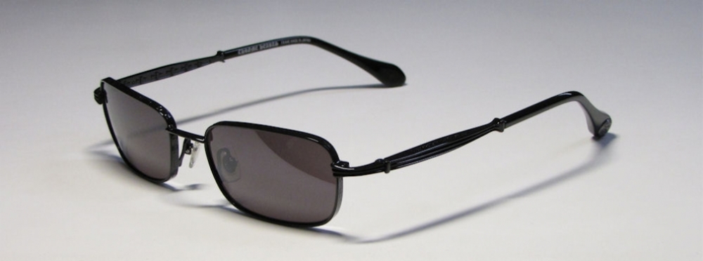  as shown/black