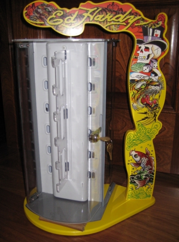  as shown/stand